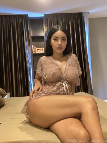 Noey Yanisa, the most sexiest thai girl on OnlyFans