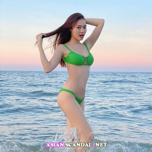 Vietnamese Ninh Duong Lan Ngoc leaked nude &amp; sex videos