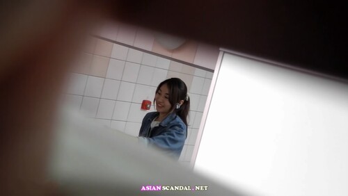 Chinese Lady In Toilet #60