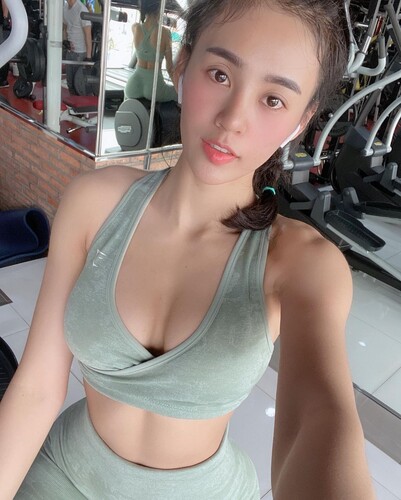 Nguyenphuongtrang.1994 – fit viet chick with a big ass and long legs