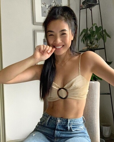 Suki Lu (@sukiluser) — Asian Instagram Model